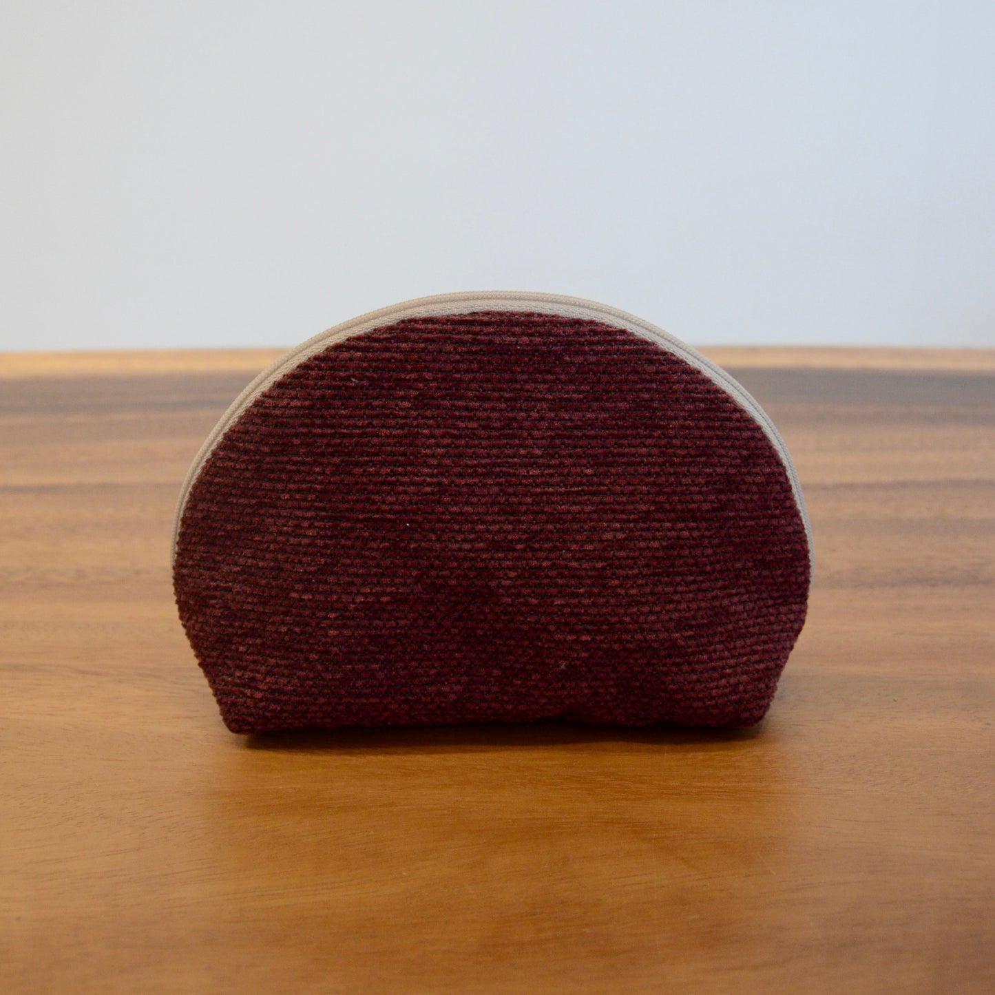 まるっと半円ポーチ