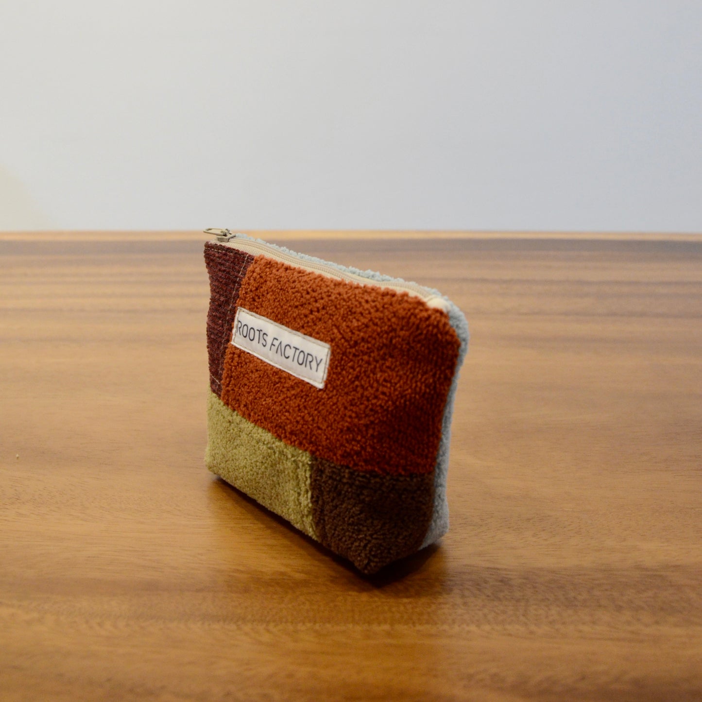 椅子からの贈り物パッチワークポーチ S