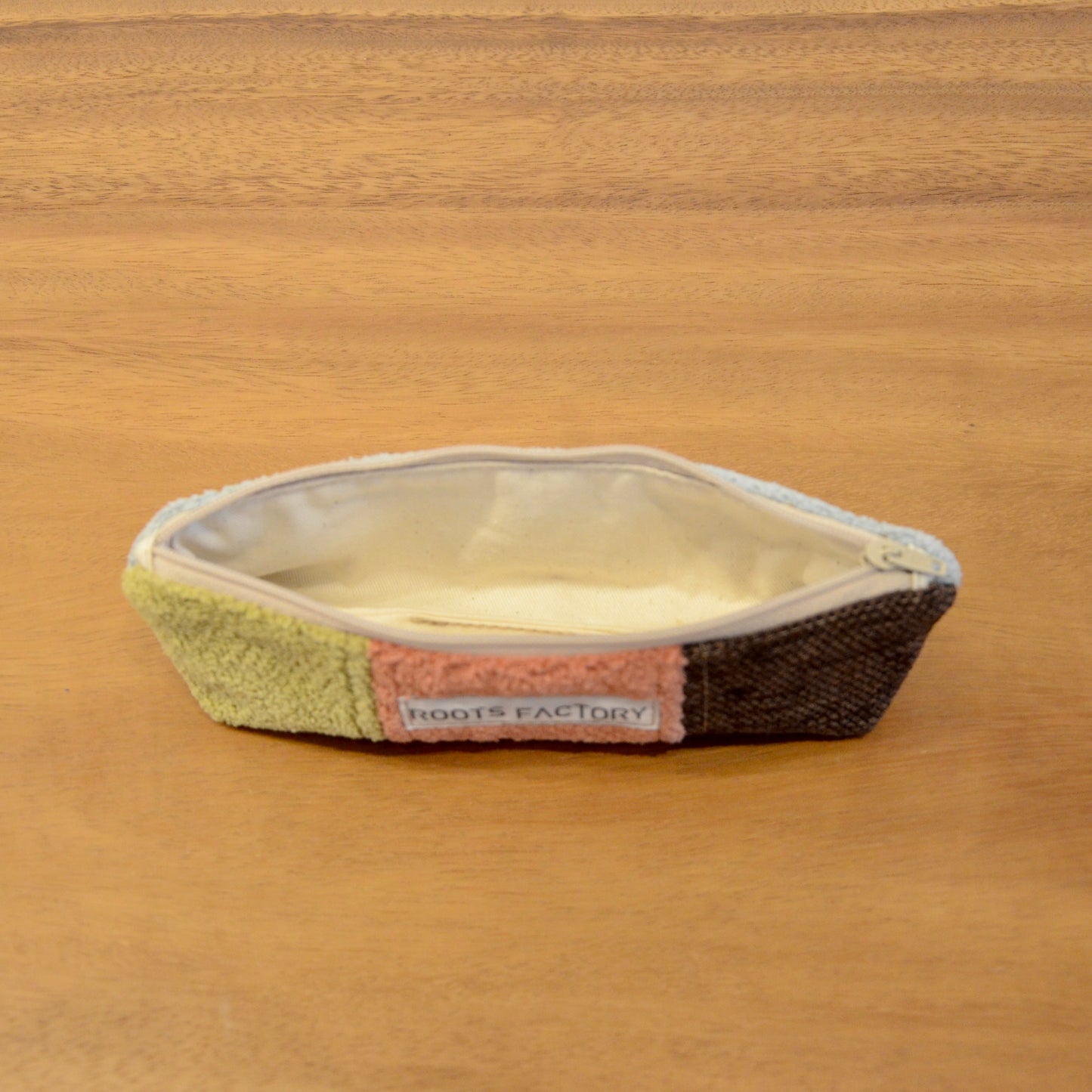 椅子からの贈り物3色パッチワークペンケース