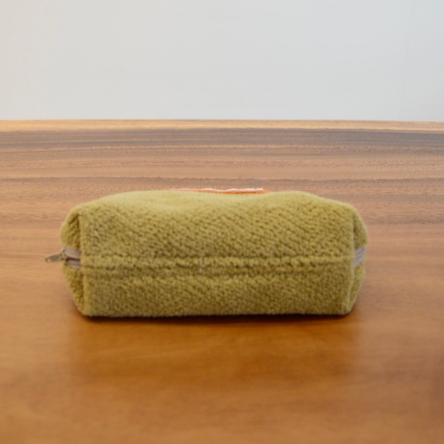 まるっと半円ポーチ