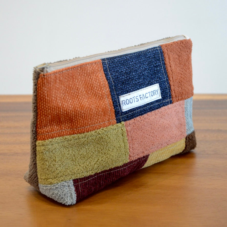 椅子からの贈り物パッチワークポーチ　L