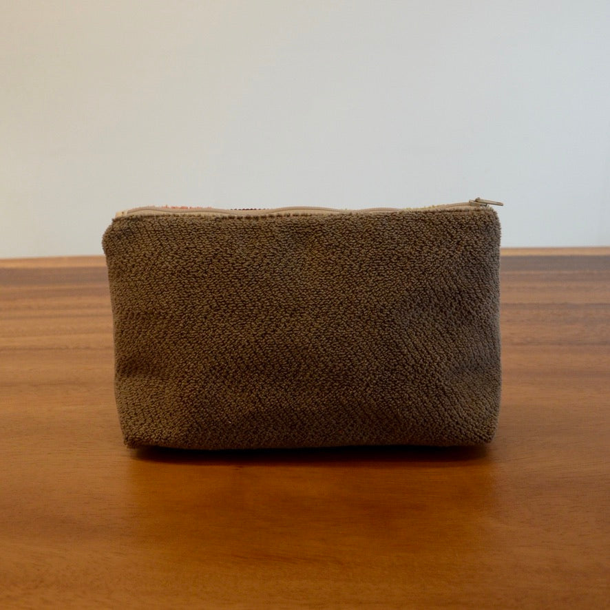 椅子からの贈り物パッチワークポーチ　L