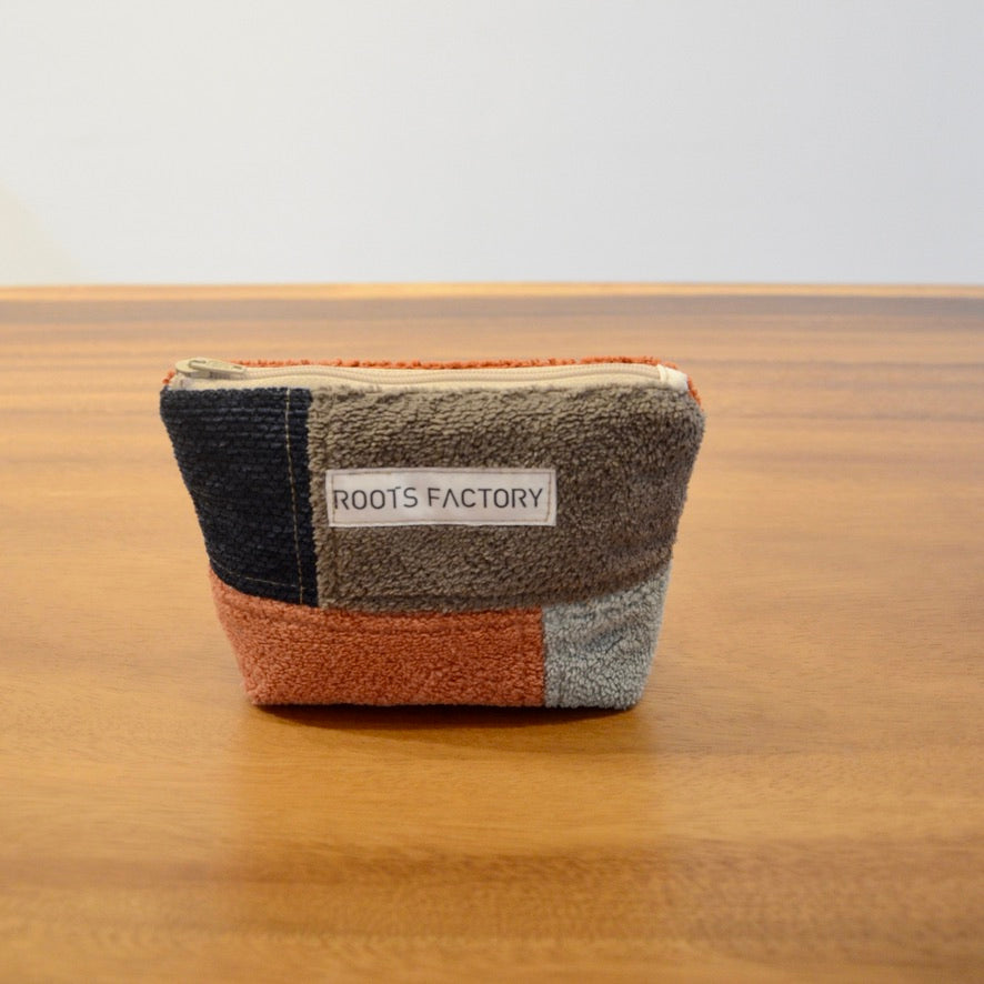 椅子からの贈り物パッチワークポーチ S