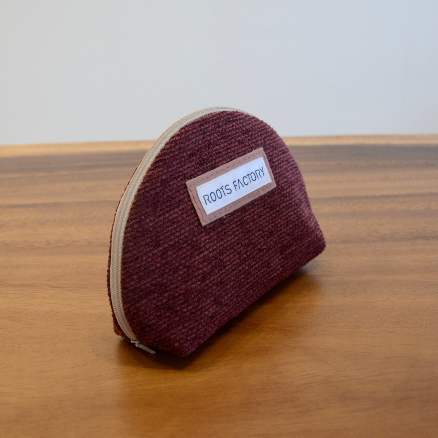 まるっと半円ポーチ