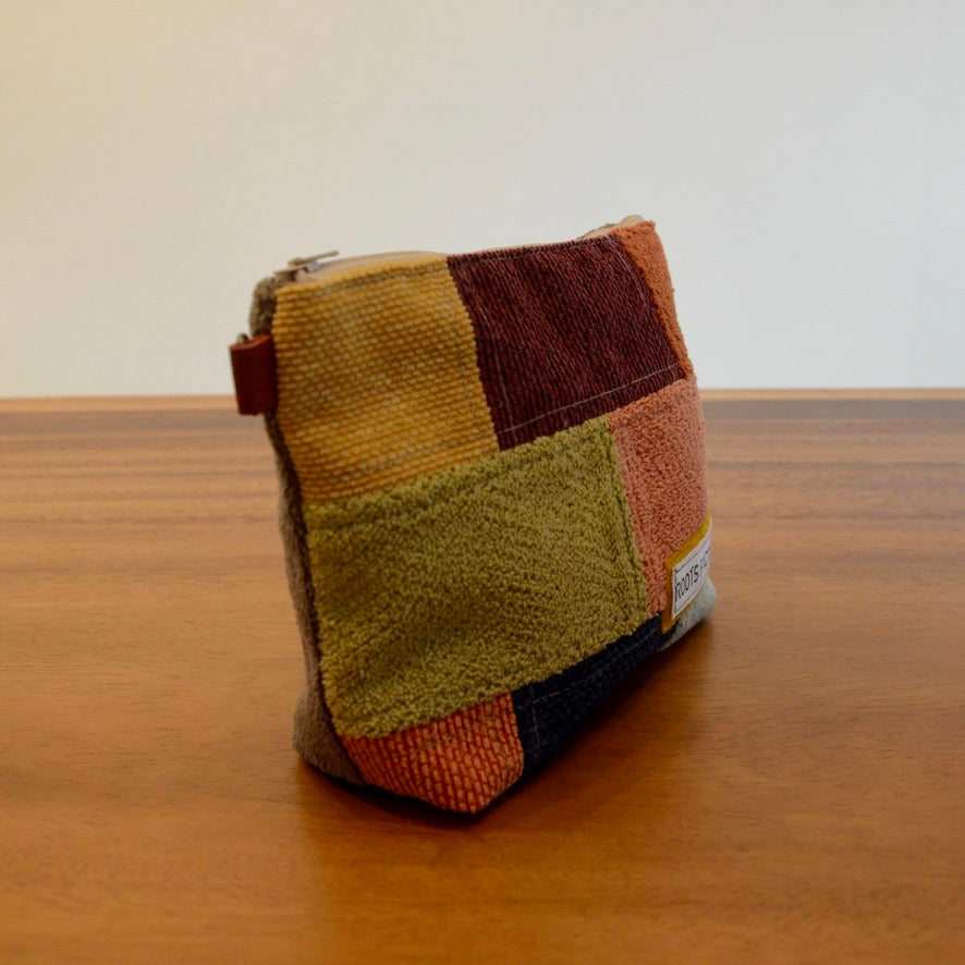 椅子からの贈り物ポーチ （両側金具付き）