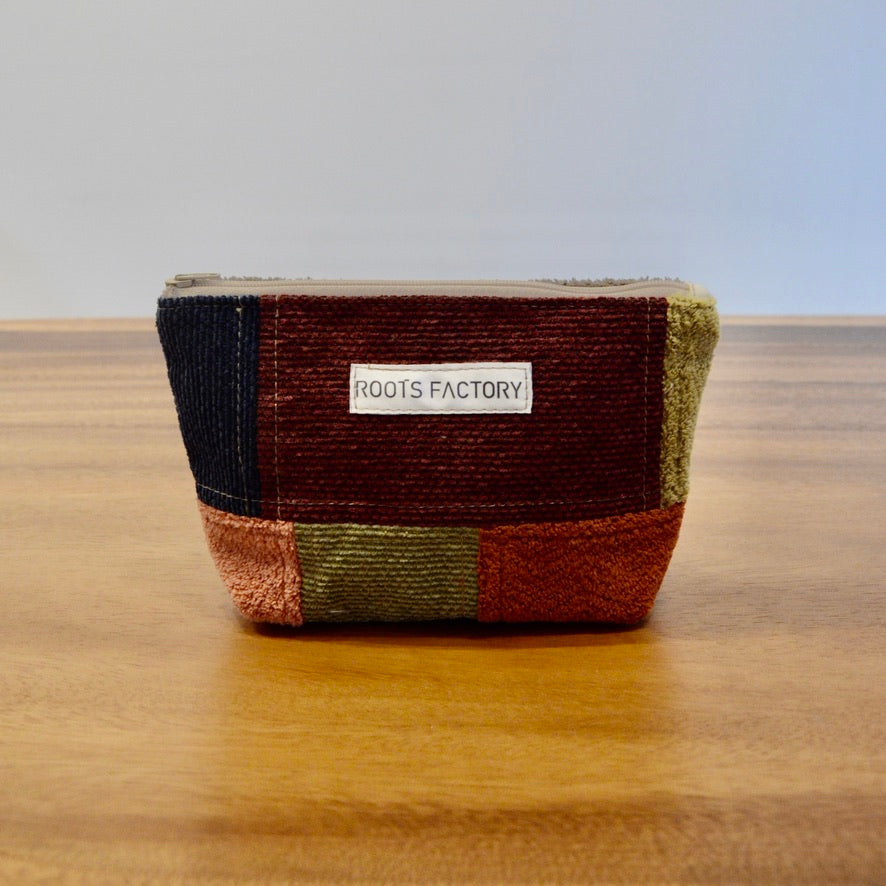 椅子からの贈り物パッチワークポーチ M