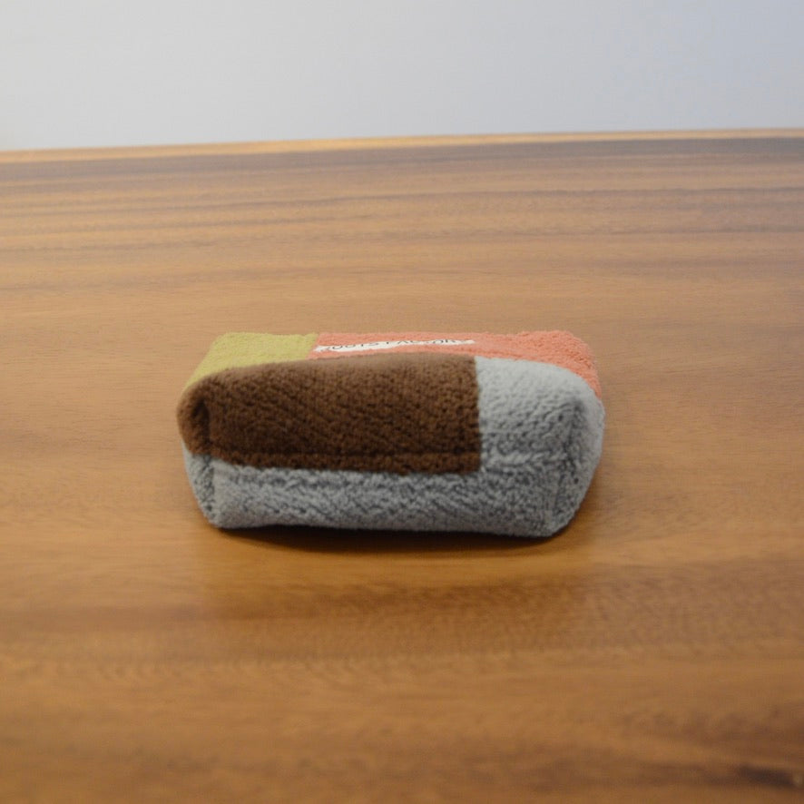 椅子からの贈り物パッチワークポーチ S