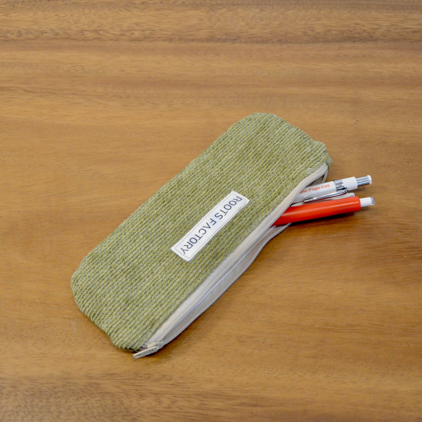 スッとペンケース きみどり