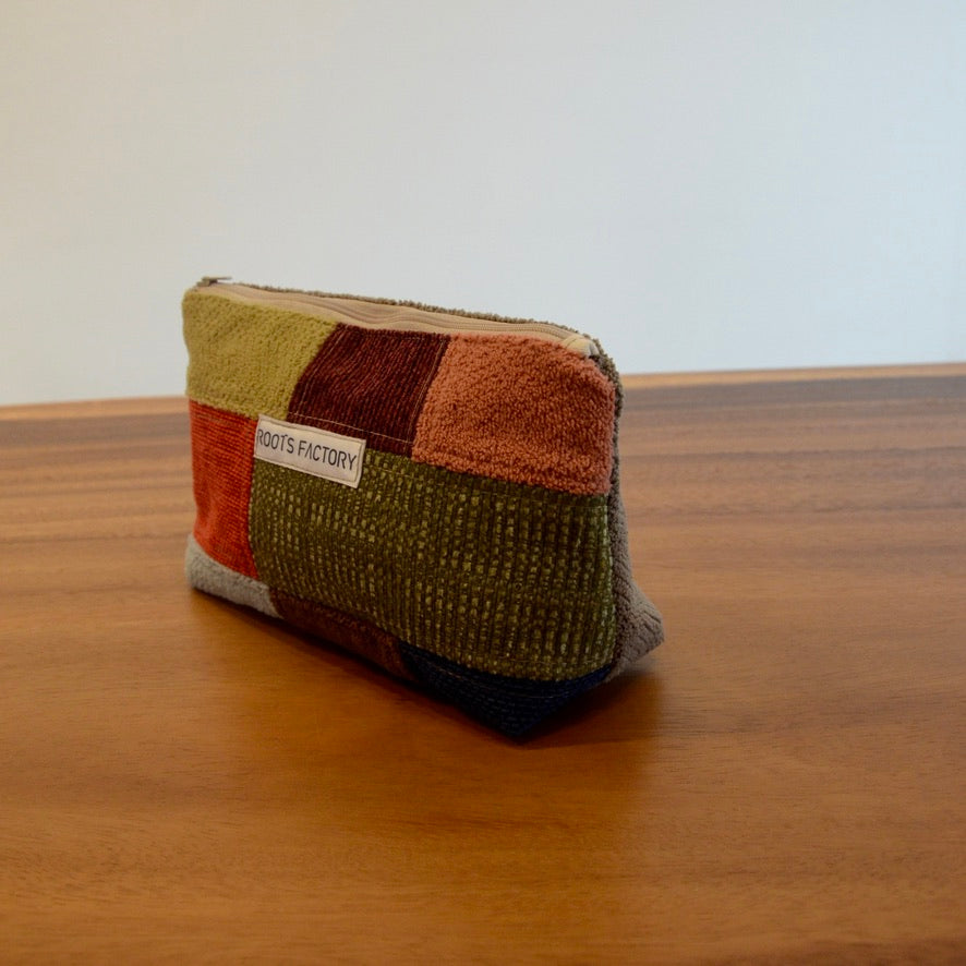 椅子からの贈り物パッチワークポーチ　L