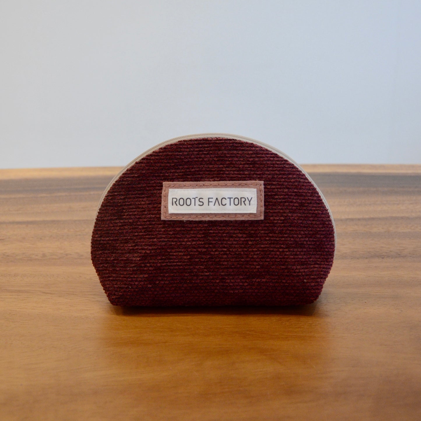 まるっと半円ポーチ