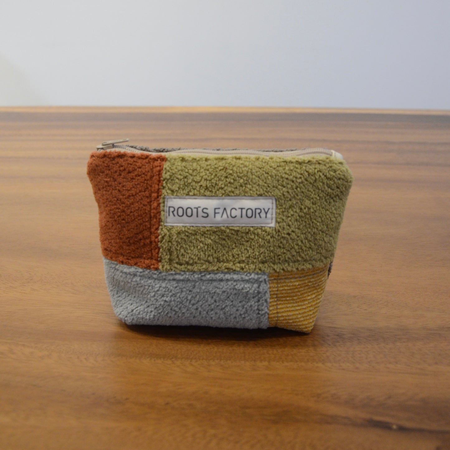 椅子からの贈り物パッチワークポーチ S