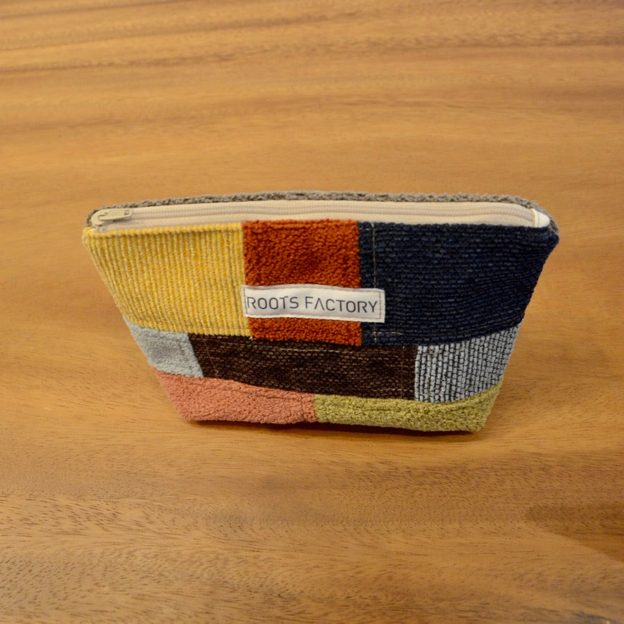 椅子からの贈り物パッチワークポーチ M