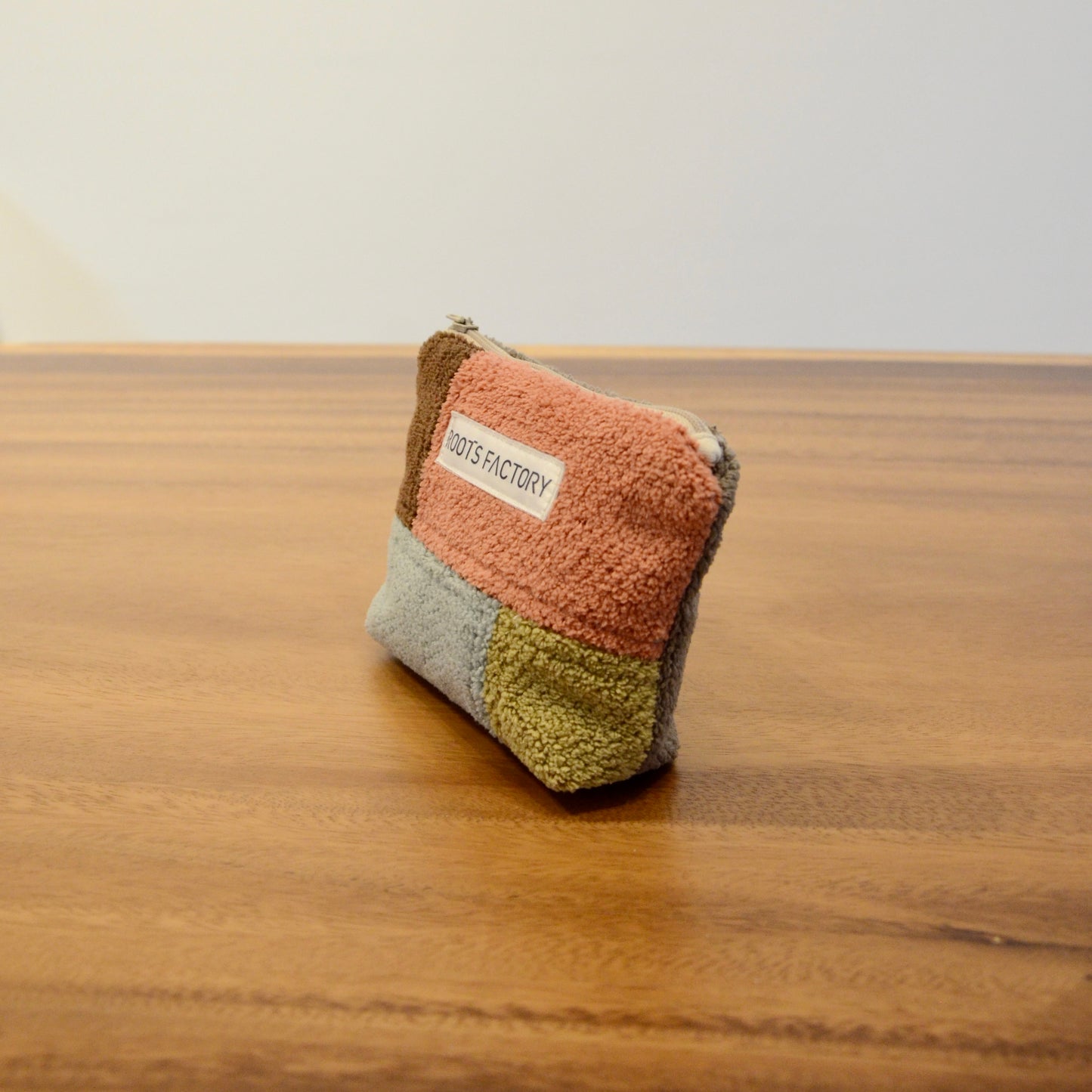 椅子からの贈り物パッチワークポーチ S