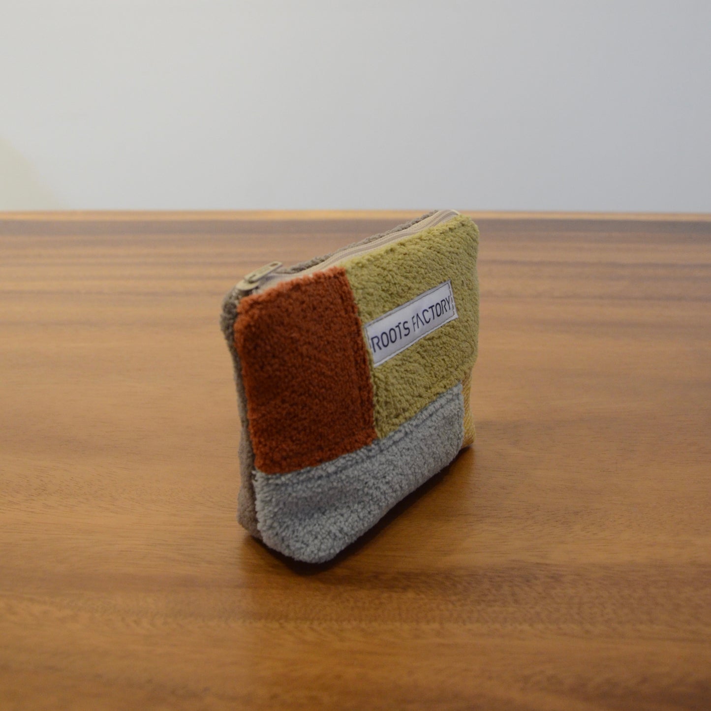 椅子からの贈り物パッチワークポーチ S