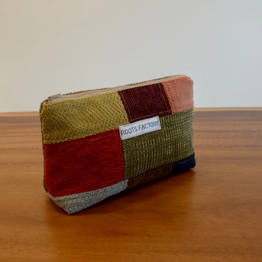 椅子からの贈り物パッチワークポーチ　L