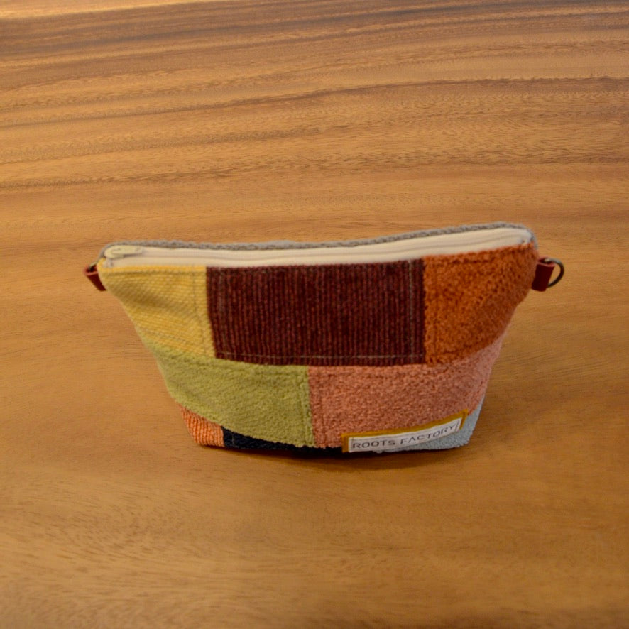 椅子からの贈り物ポーチ （両側金具付き）