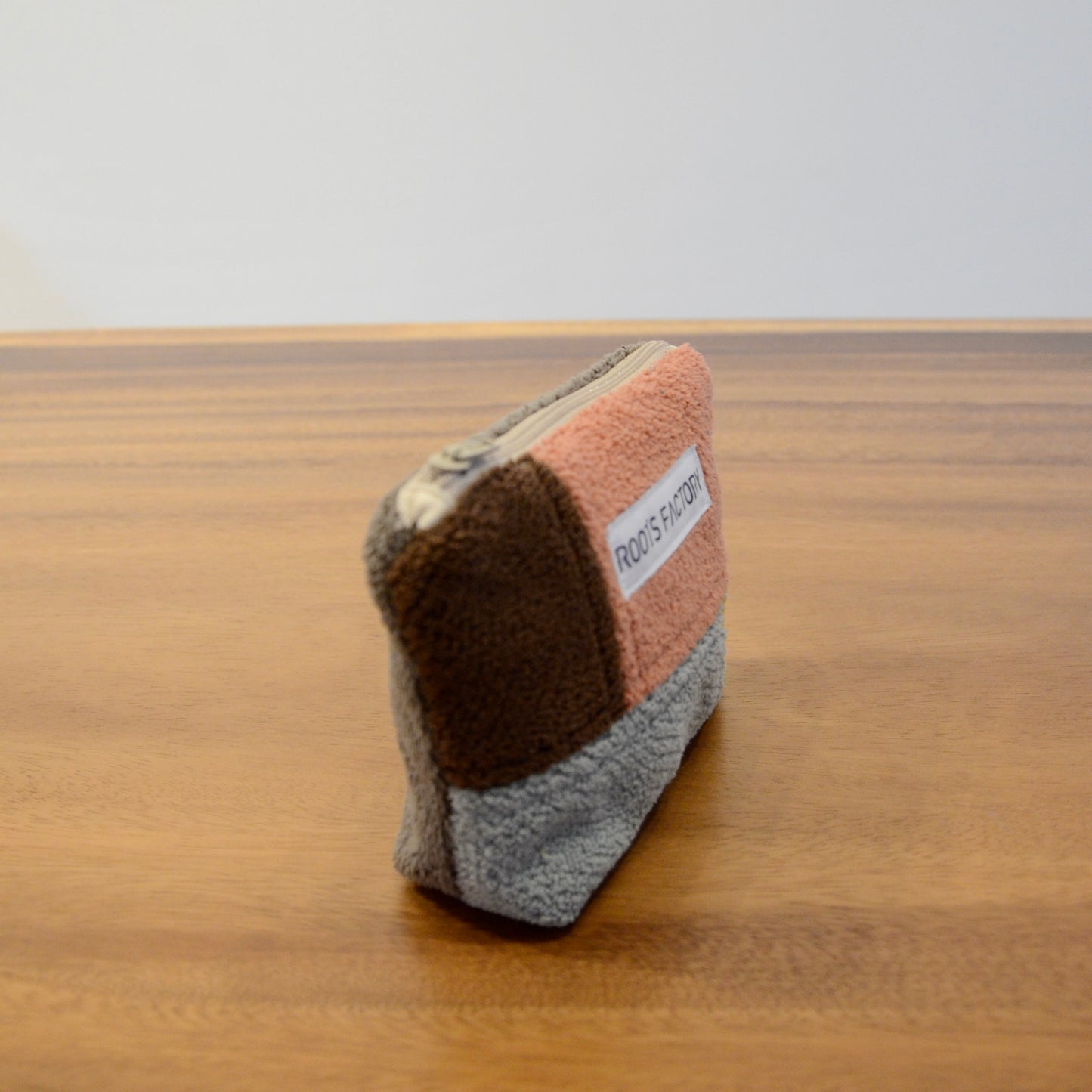 椅子からの贈り物パッチワークポーチ S